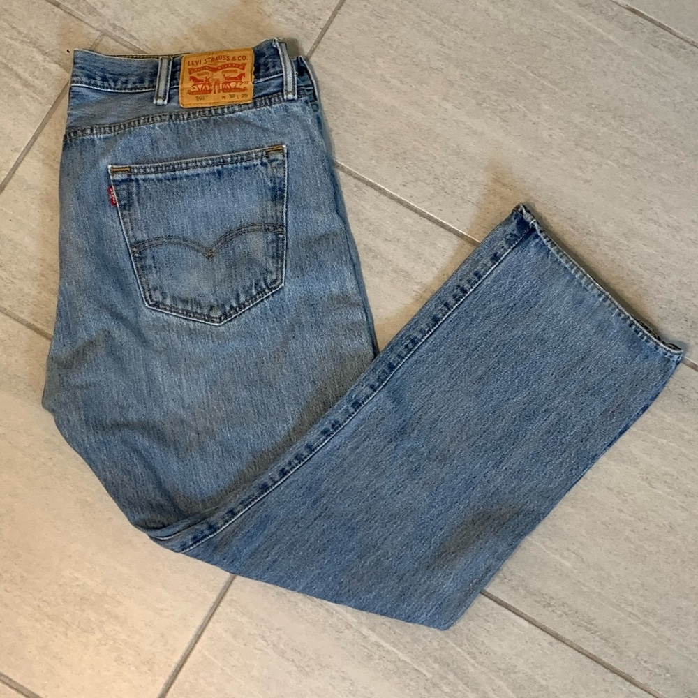 Levis men’s jeans
